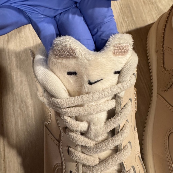 Nike Kids Sneakers Beige and White - Picture 2 of 8